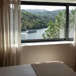 Quinta Da Ribeirinha - Douro River *