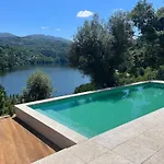 Quinta Da Ribeirinha - Douro River مزرعة للإقامة