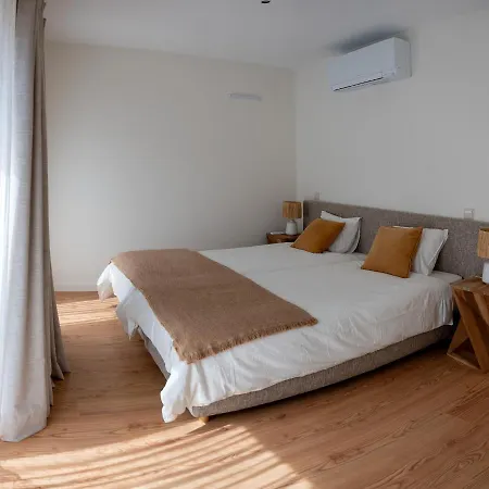 Quinta Da Ribeirinha - Douro River *