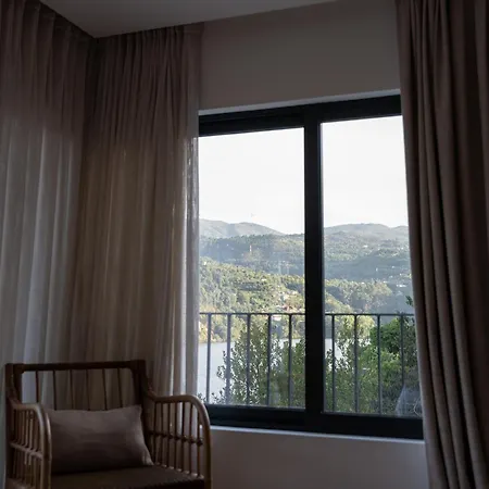 בית חווה Quinta Da Ribeirinha - Douro River *