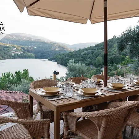 Quinta Da Ribeirinha - Douro River *