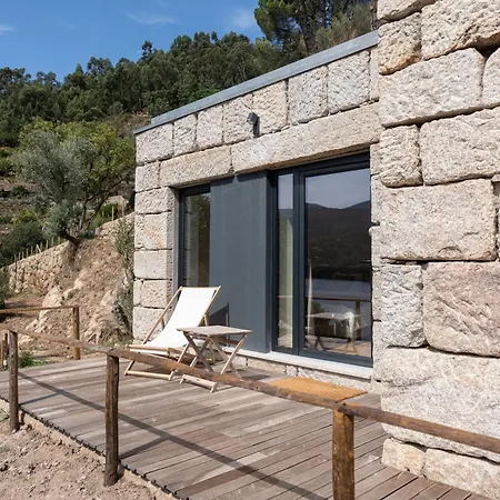 Quinta Da Ribeirinha - Douro River *