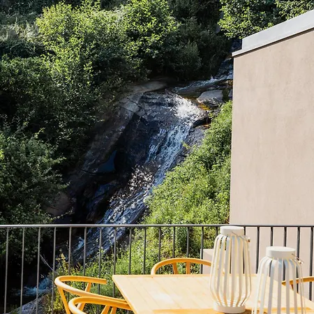 Quinta Da Ribeirinha - Douro River Farm stay *