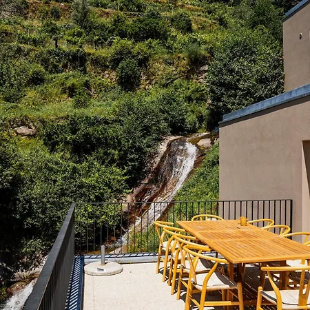 Quinta Da Ribeirinha - Douro River *