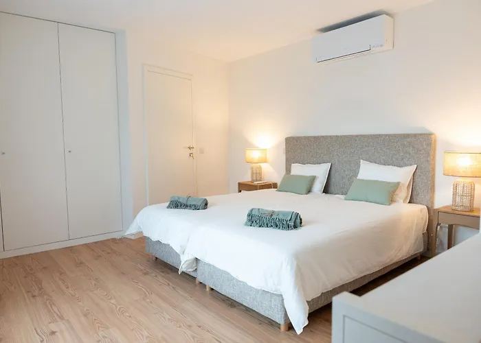 Quinta Da Ribeirinha - Douro River Farm stay