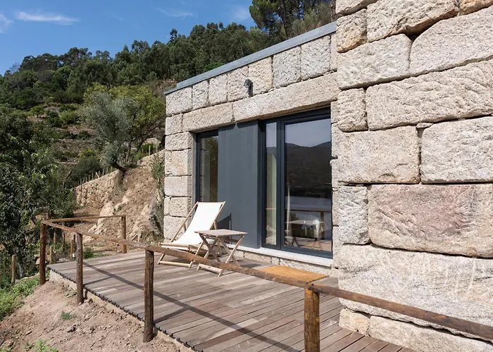 Quinta Da Ribeirinha - Douro River *