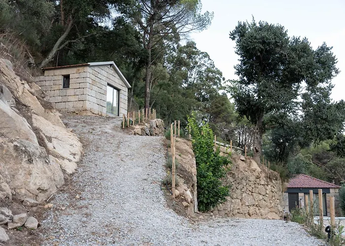 Quinta Da Ribeirinha - Douro River Farm stay